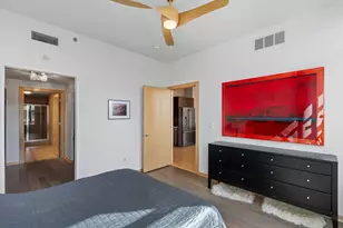 215 10th Ave S, Minneapolis, MN 55415 - Photo 10