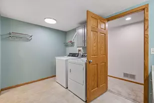 14885 Ironwood Ct, Eden Prairie, MN 55346 - Photo 34