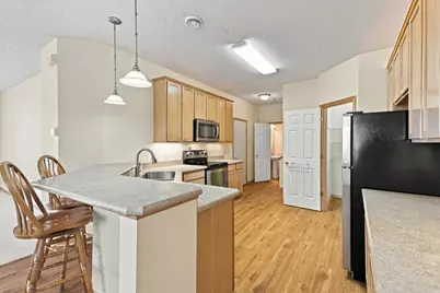 11021 Oak Grove Circle #C, Woodbury, MN 55129 - Photo 14