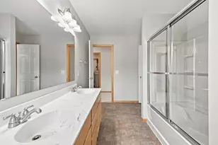 11021 Oak Grv Cir, Woodbury, MN 55129 - Photo 28