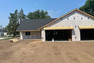 904 S 5th Street S, Princeton, MN 55371 - Photo 4