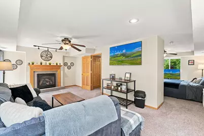330 W Park Street, River Falls, WI 54022 - Photo 20