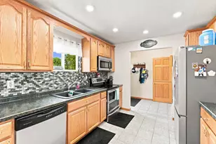 330 W Park St, River Falls, WI 54022 - Photo 12