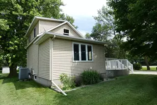 3361 Juniper Ave, Slayton, MN 56172 - Photo 1