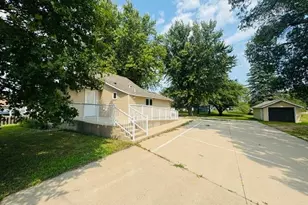 3361 Juniper Ave, Slayton, MN 56172 - Photo 2