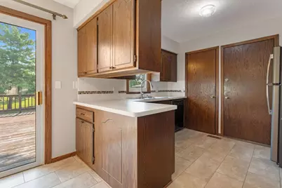 8016 Idaho Circle N, Brooklyn Park, MN 55445 - Photo 8
