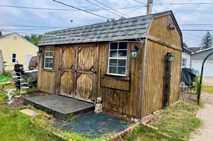 913 Summer St, Eau Claire, WI 54701 - Photo 12