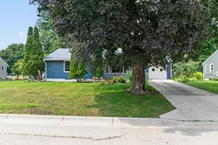 303 5th Ave NW, Kasson, MN 55944 - Photo 2