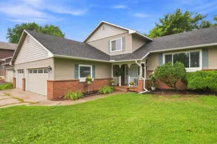 2137 Orchard Ln, White Bear Lake, MN 55110 - Photo 4