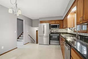 6207 Edgemont Blvd N, Brooklyn Park, MN 55428 - Photo 2