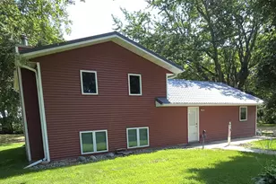 1105 80th St SE, Rochester, MN 55904 - Photo 2