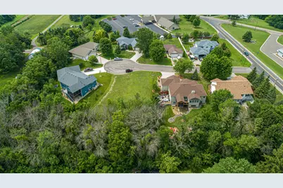 905 Orchard Heights Court, Faribault, MN 55021 - Photo 8