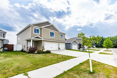 3005 38th Avenue S, Moorhead, MN 56560 - Photo 2