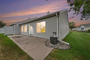 7586 Ojibway Park Bay, Woodbury, MN 55125 - Photo 28