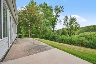 7586 Ojibway Park Bay, Woodbury, MN 55125 - Photo 6