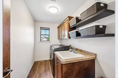 643 Parkside Court, Eagan, MN 55123 - Photo 28