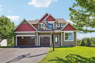643 Parkside Ct, Eagan, MN 55123 - Photo 2