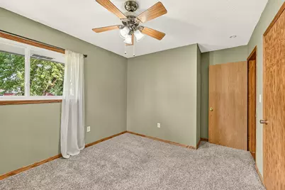 3935 Kahoun Court SE, Rochester, MN 55904 - Photo 8