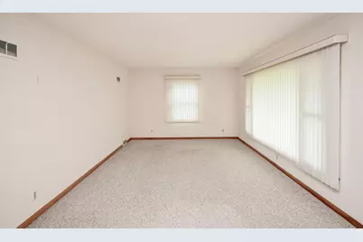 625 Terry Lane, Winona, MN 55987 - Photo 4