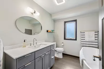5558 Chatsworth Street N, Shoreview, MN 55126 - Photo 22