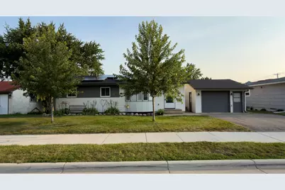 224 W 3rd Street, Waconia, MN 55387 - Photo 2
