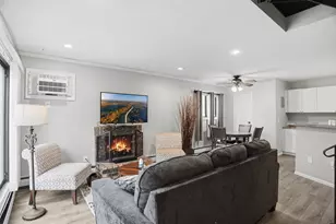 7248 72nd Ln N, Brooklyn Park, MN 55428 - Photo 2