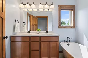 439 Jordyn Ln, Hudson, WI 54016 - Photo 16
