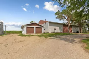 851 450th St, Kenyon, MN 55946 - Photo 58