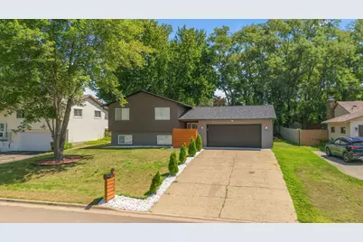 6374 Dawn Way, Inver Grove Heights, MN 55076 - Photo 1