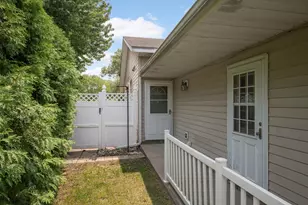 391 Cari Park Ln, Hastings, MN 55033 - Photo 2