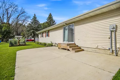 211 4th Avenue NW, Blooming Prairie, MN 55917 - Photo 36