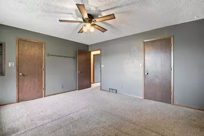 211 4th Avenue NW, Blooming Prairie, MN 55917 - Photo 22