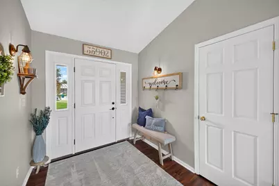6170 Stonebrooke Lane SW, Rochester, MN 55902 - Photo 2