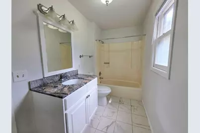 913 Marion Street, Saint Paul, MN 55117 - Photo 18