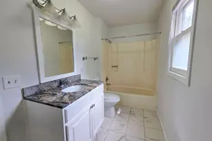 913 Marion St, Saint Paul, MN 55117 - Photo 18