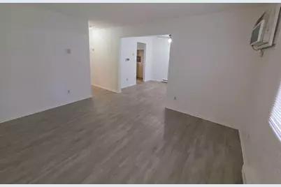 913 Marion Street, Saint Paul, MN 55117 - Photo 14
