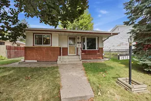1973 Maryland Ave E, Saint Paul, MN 55119 - Photo 2