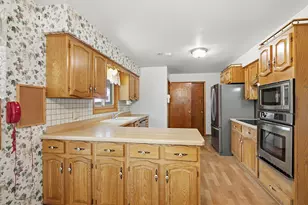 1973 Maryland Ave E, Saint Paul, MN 55119 - Photo 8