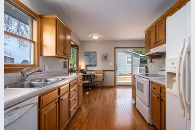 1026 S Starr Avenue, New Richmond, WI 54017 - Photo 10