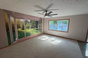 112 McGregor Ave N, Mahtomedi, MN 55115 - Photo 4
