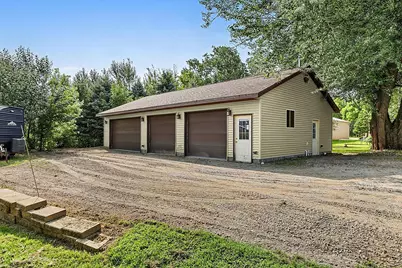 2292 Hennepin Avenue N, Glencoe, MN 55336 - Photo 2
