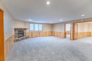 18400 Shorewood Ct NW, Bemidji, MN 56601 - Photo 36