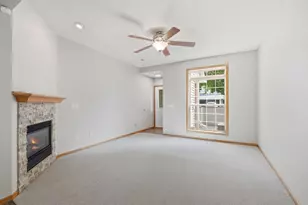 13853 Dahlia Dr, Rogers, MN 55374 - Photo 6