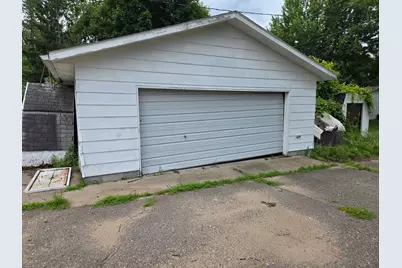 1007 7th Street NE, Little Falls, MN 56345 - Photo 2