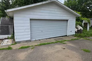 1007 7th St NE, Little Falls, MN 56345 - Photo 2