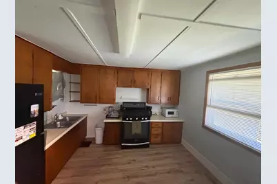 217 E Benton Street, Le Roy, MN 55951 - Photo 2