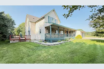 237 E Dahlstrom Avenue, Appleton, MN 56208 - Photo 2