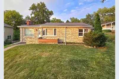 1736 E Shore Drive, Maplewood, MN 55109 - Photo 2