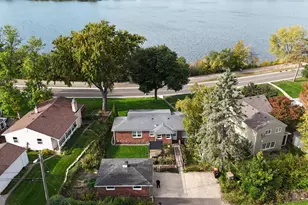 1736 E Shore Dr, Maplewood, MN 55109 - Photo 2