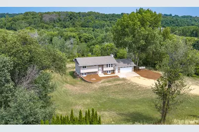 978 70th Avenue, Roberts, WI 54023 - Photo 2